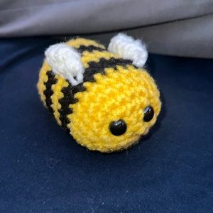 Cozy crochet bee